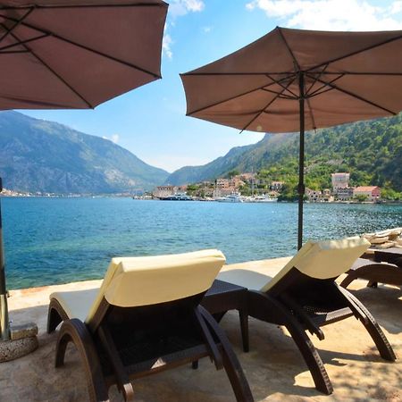 Seafront Apartment Vujovic Prčanj Buitenkant foto