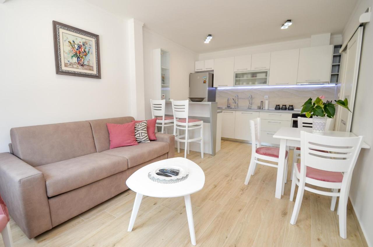 Seafront Apartment Vujovic Prčanj Buitenkant foto