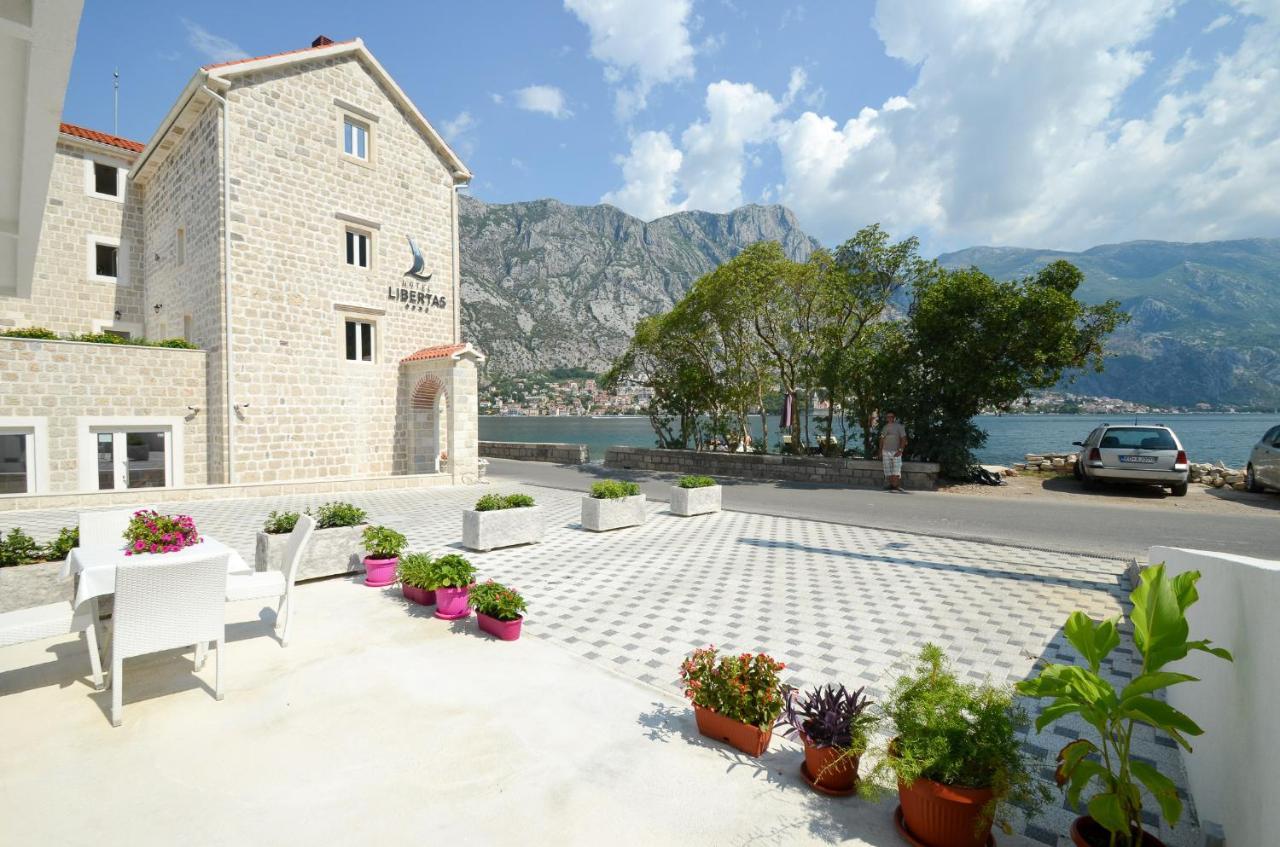 Seafront Apartment Vujovic Prčanj Buitenkant foto