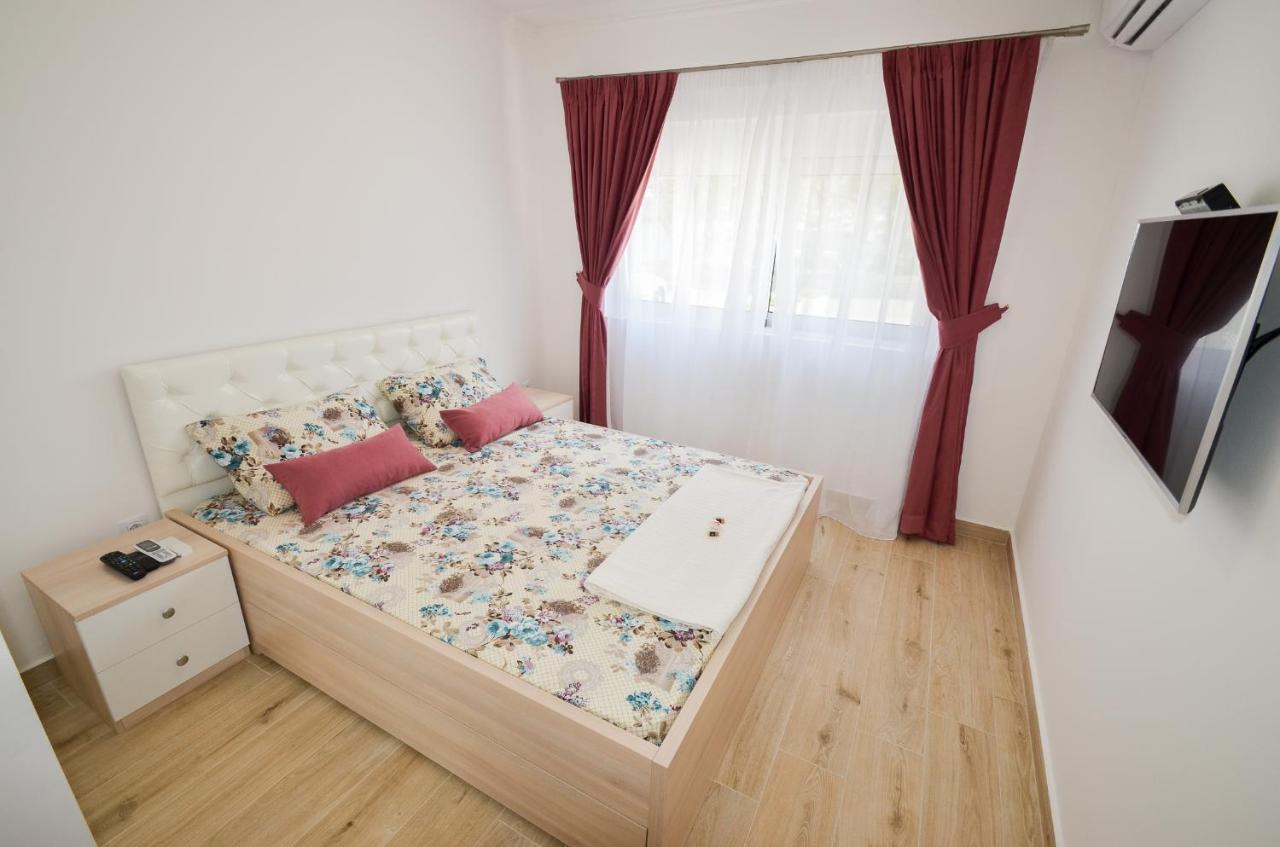 Seafront Apartment Vujovic Prčanj Buitenkant foto
