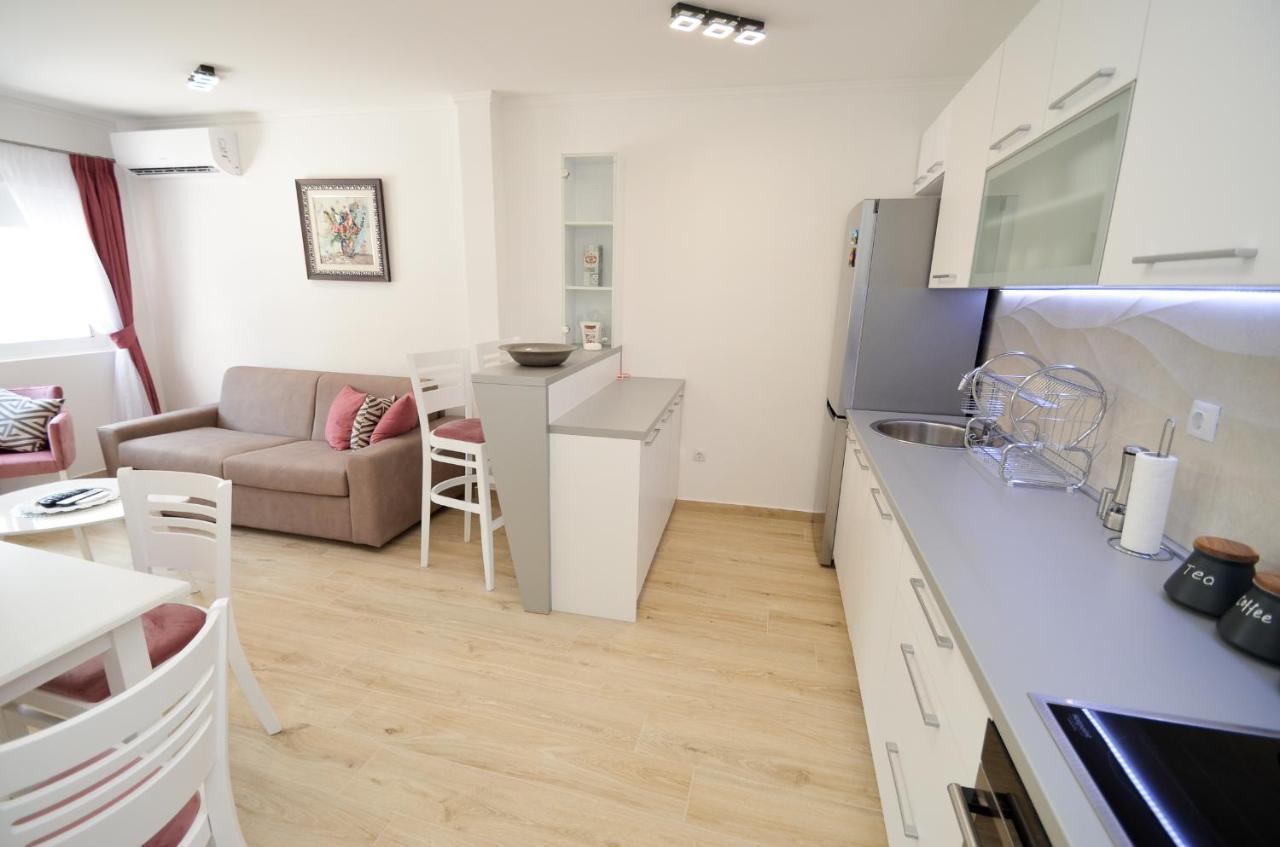 Seafront Apartment Vujovic Prčanj Buitenkant foto
