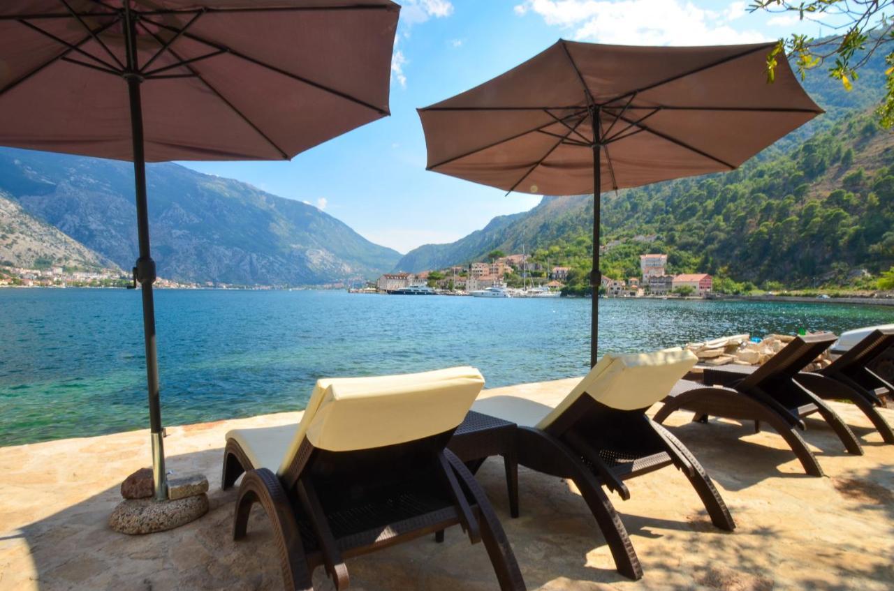 Seafront Apartment Vujovic Prčanj Buitenkant foto