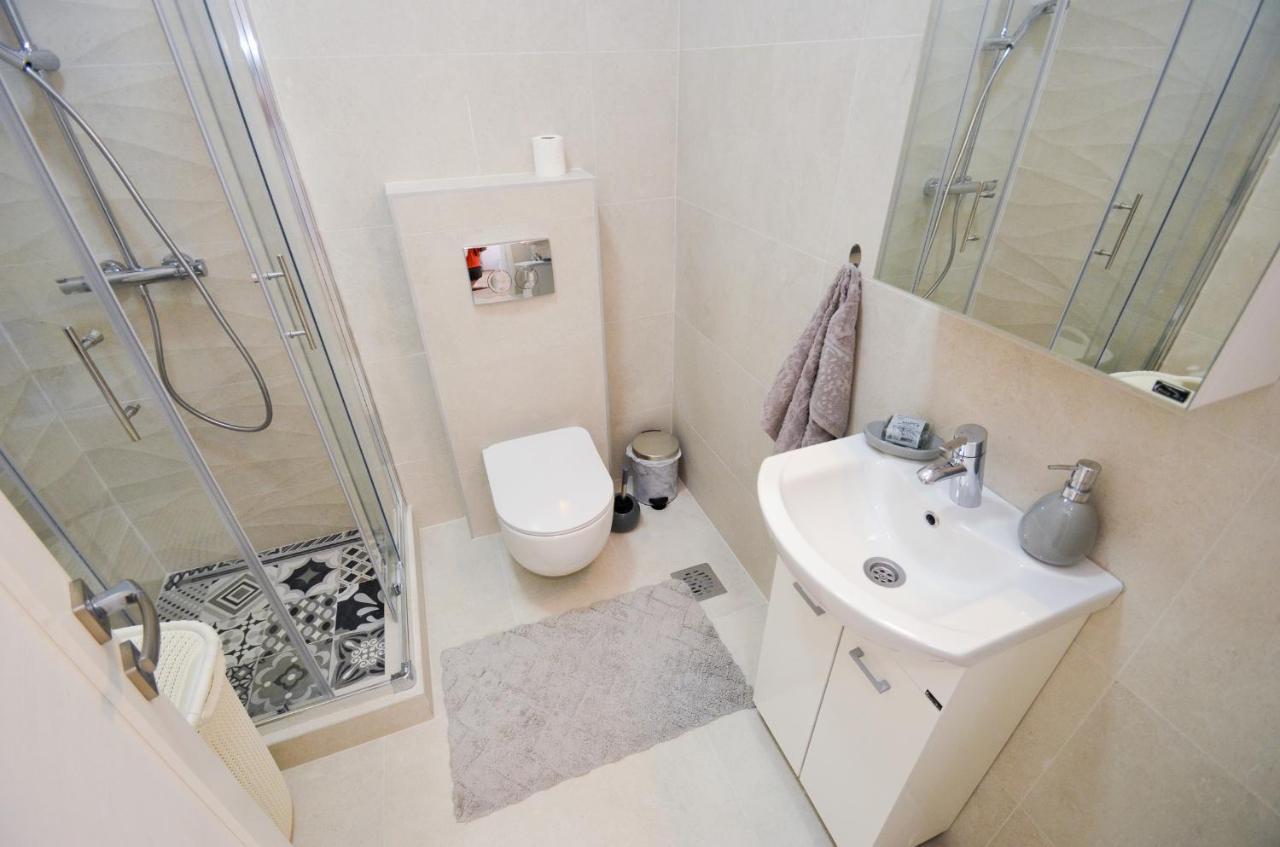 Seafront Apartment Vujovic Prčanj Buitenkant foto